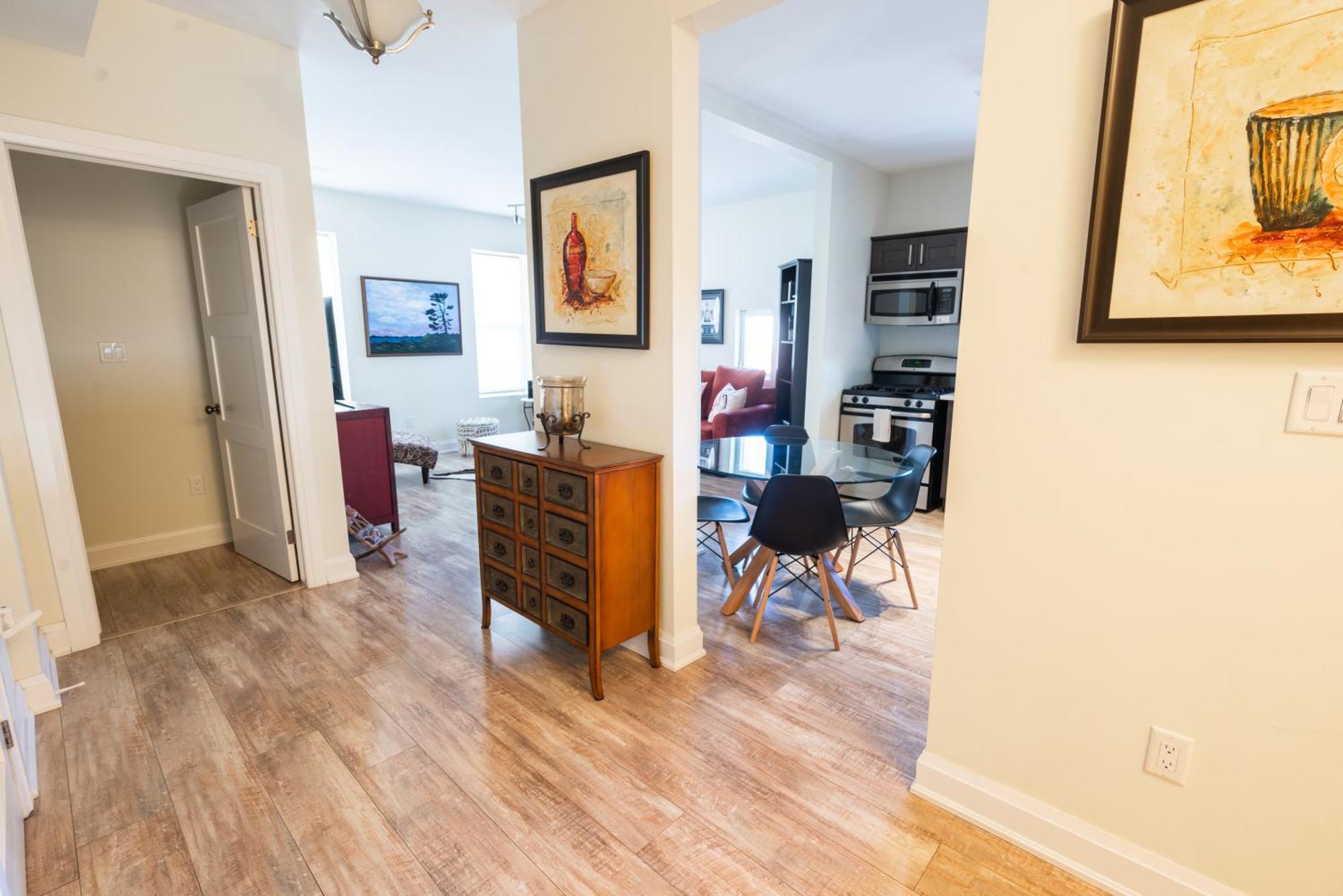 Spacious 3 Bedroom Apartment In Heart Of Niagara Thorold Ngoại thất bức ảnh